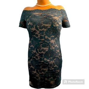 Medium green lace cocktail dress